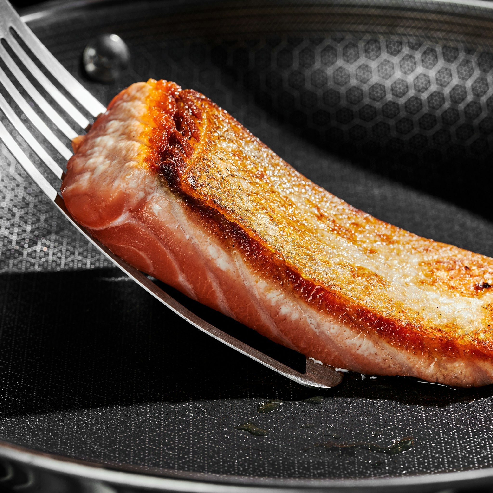 Hybrid Fry Pan with Lid, 8"